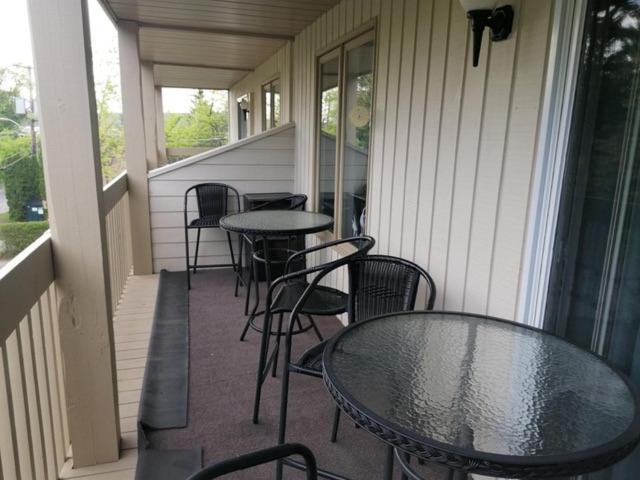 Superbe Condo Bord De L'Eau A Magog Екстер'єр фото